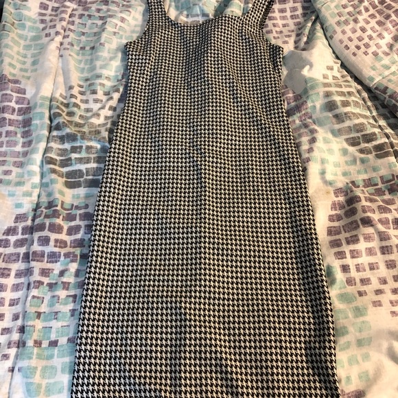 Most tags are still on if not only worn once! - Picture 6 of 13